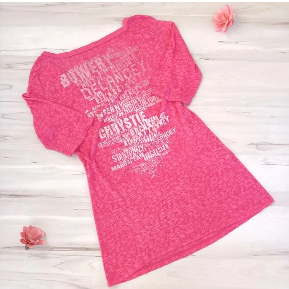 🌸3/$30🌸 Express Hot Pink 1/2 Sleeve V-Neck Workout Tee Shirt - Women's
